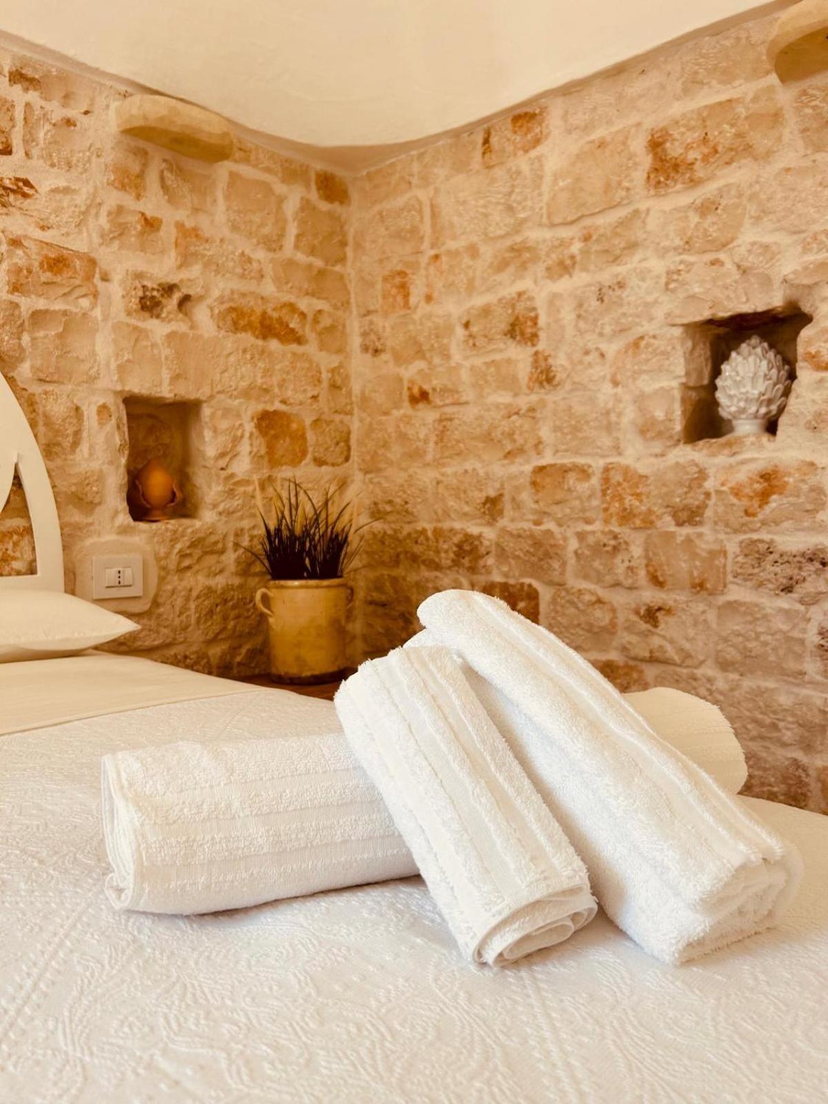 Trulli In Contrada - Monopoli Guest House Exterior photo